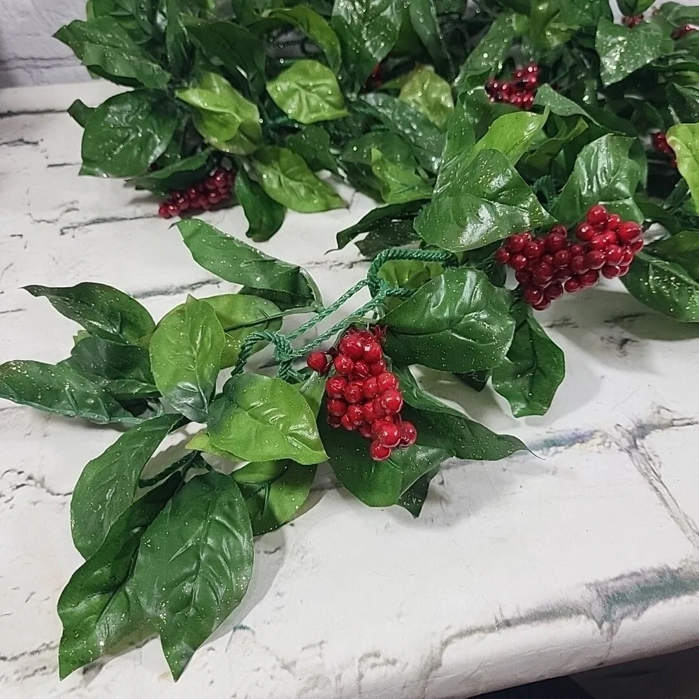 Vintage Christmas Leafy Holly Garland 60